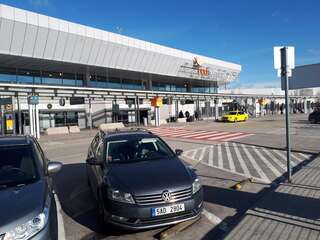Transfer from Budapest Airport to Prague